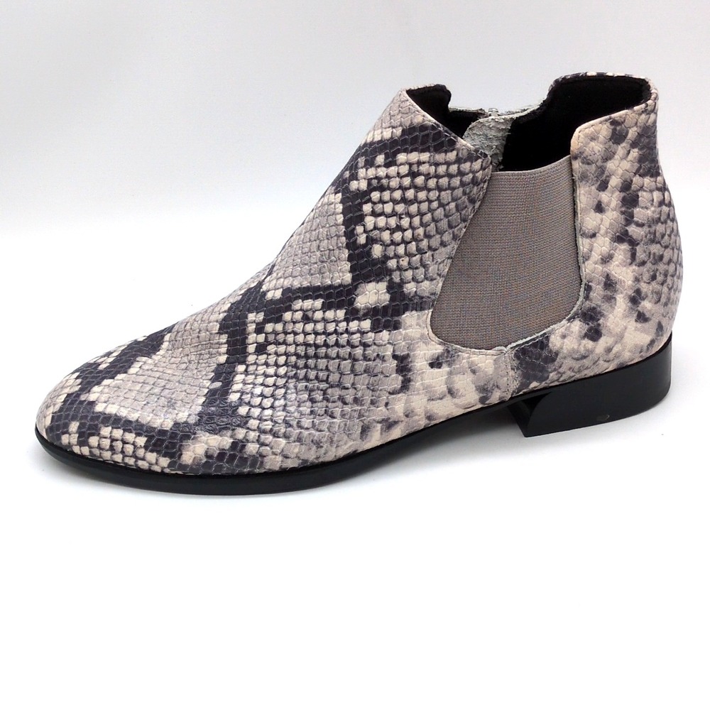 Munro Shoes Womens Cate Gray 8 Ankle Boot Leather Snakeskin Zip Stretch NEW